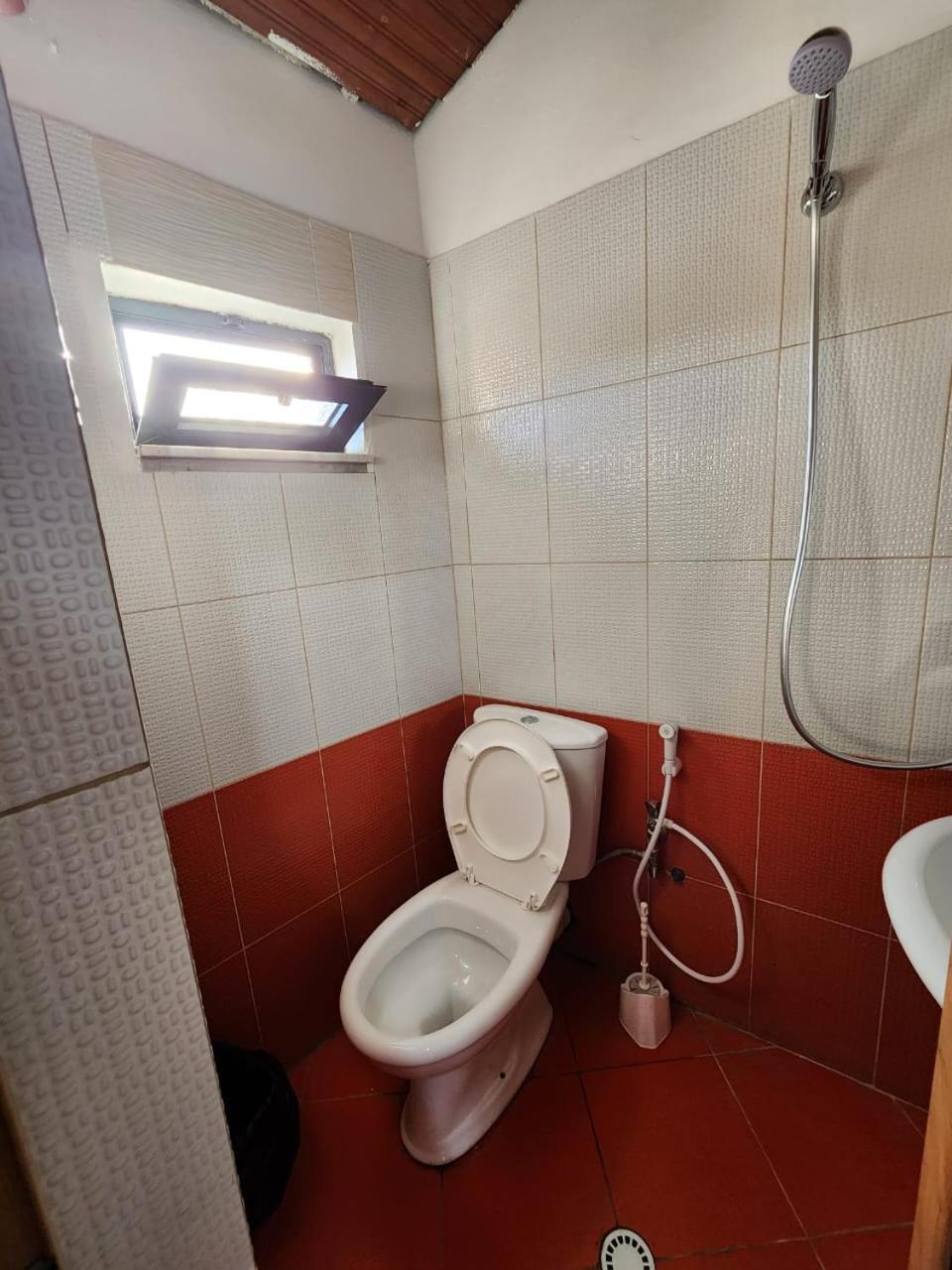 Hotel La Villa Tirana Exteriör bild
